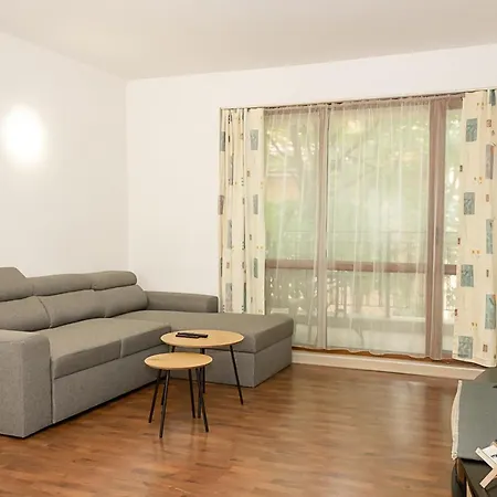 Апартамент Modern Cozy 1bd In The Center Of Варна